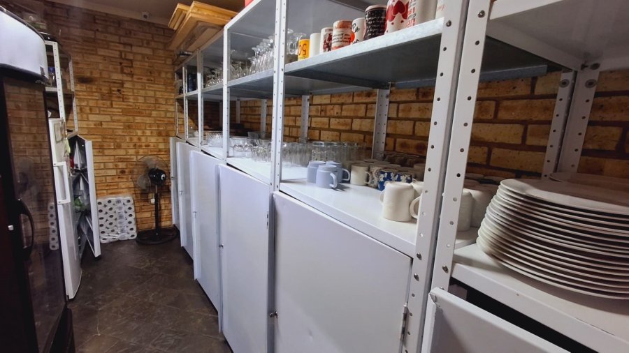 Commercial Property for Sale in Willow Grange Free State